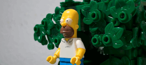 Homer Simpson Meme aus Klemmbausteinen